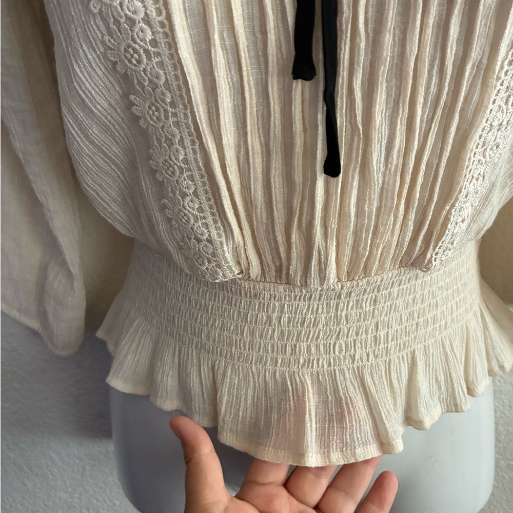 E&M Elegant High Neck Cream Blouse Lace with Black Tie Accent M - Picture 8 of 16